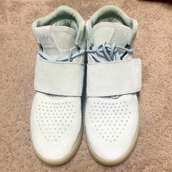 NWOT mint adidas turbular w/strap - Picture 3 of 5